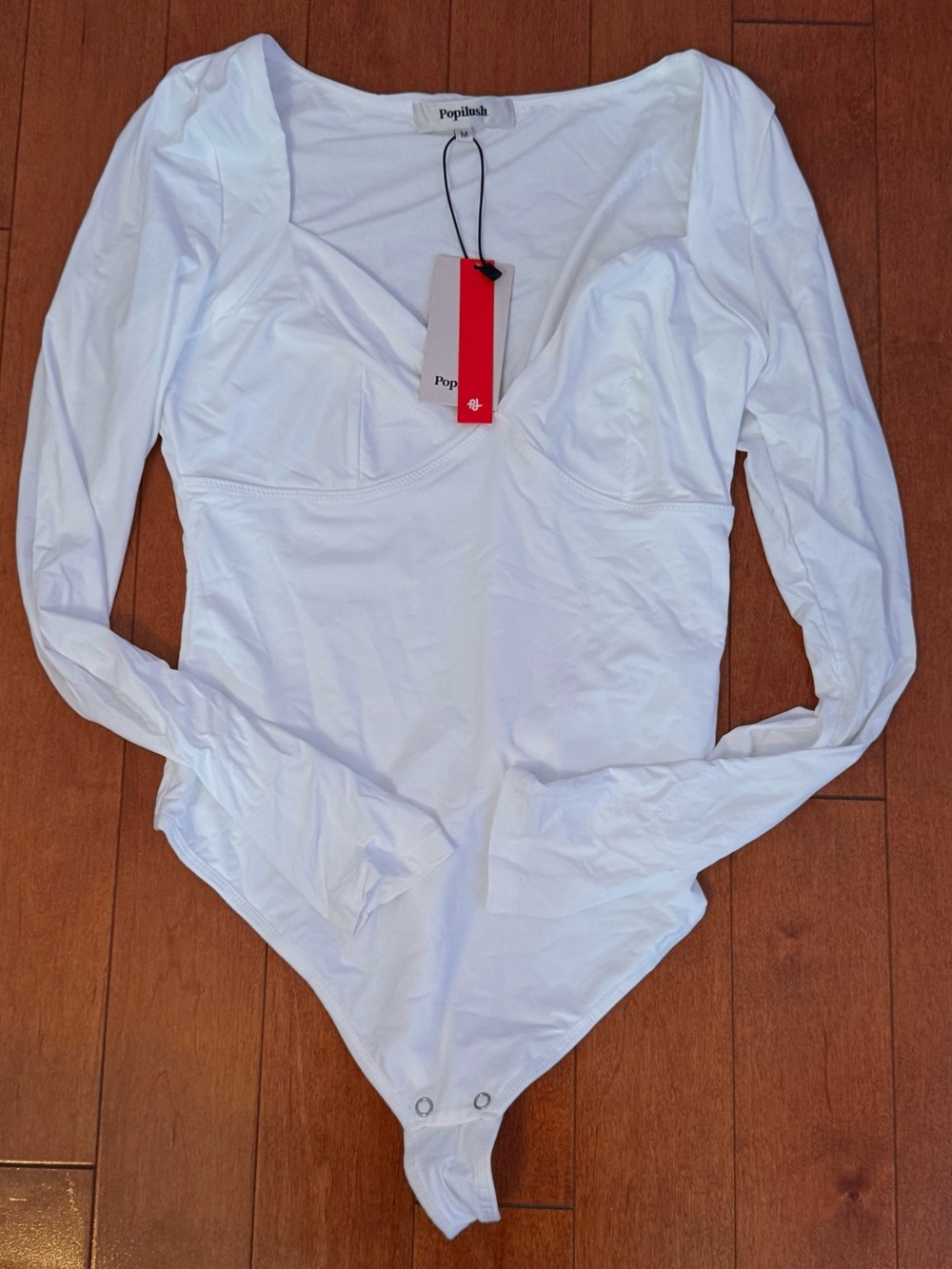 Popilush White Long Sleeve Bodysuit
M